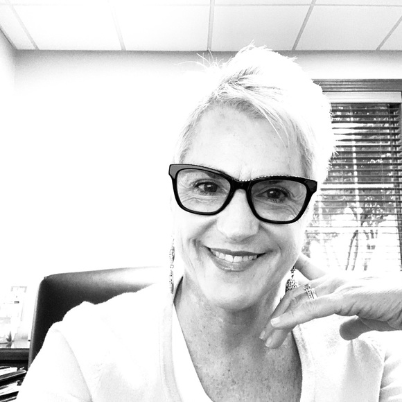 Meet your Posher, Barbara - Picture 2 of 2